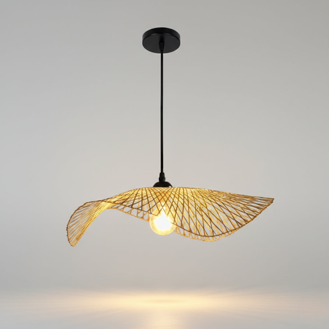 Lustres en osier tissé en bambou