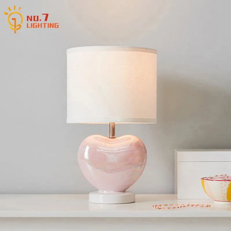 Modern Atmosphere Heart Shaped Pink Table Lamp LED E27 Ceramic Desk Lights Princess/Kids Room Bedroom Bedside Study Studio Cafe