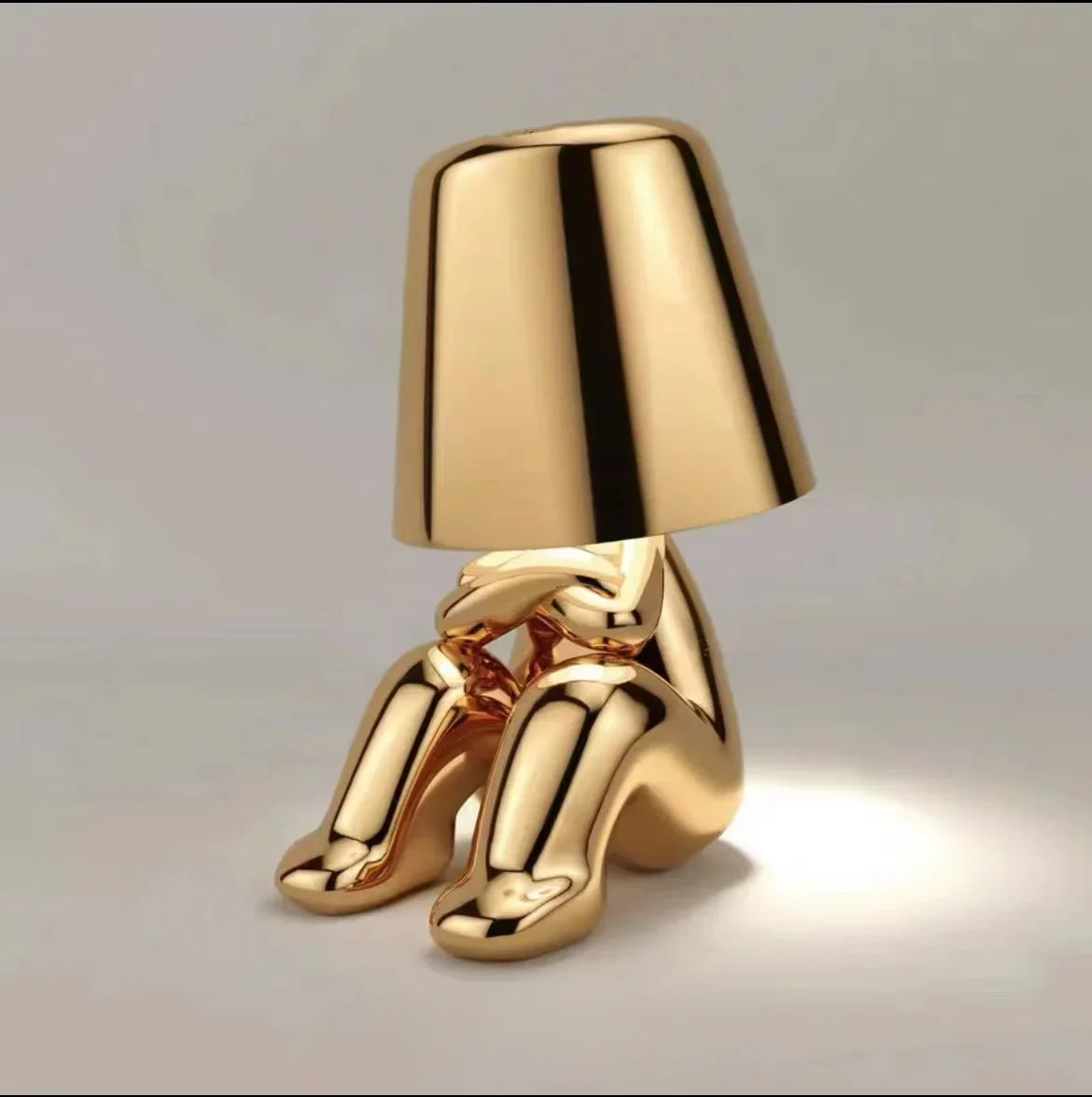 Modern New Thinker Golden Statue Desk Lamp Bedroom Touch Atmosphere Usb Charging Decorative Desk Lamp Ornament