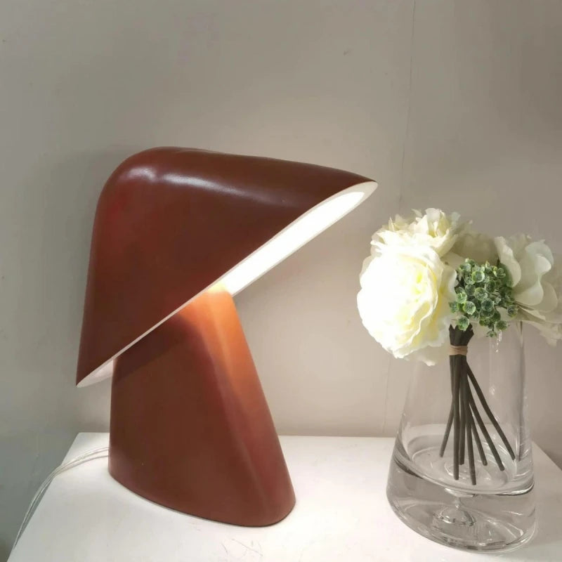 Modern Minimalist Resin LED Desk Lamp Designer Creative Bedroom Bedside Light Study Living Room Decor Atmosphere Table Lighting