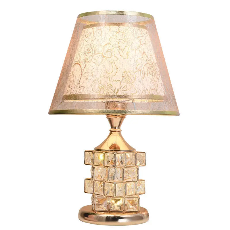 Modern Crystal Table Lamp European Style Luxury Wedding Gift Ideas Sweet Bedroom Lamp Home Decor Golden Lamp