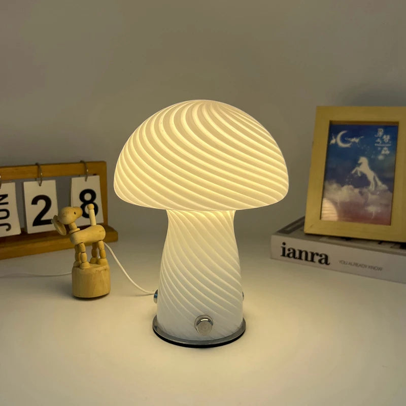 Glass mushroom lamp Nordic Bauhaus vintage ins girly internet-famous bedroom living room bedside ambient nightlight