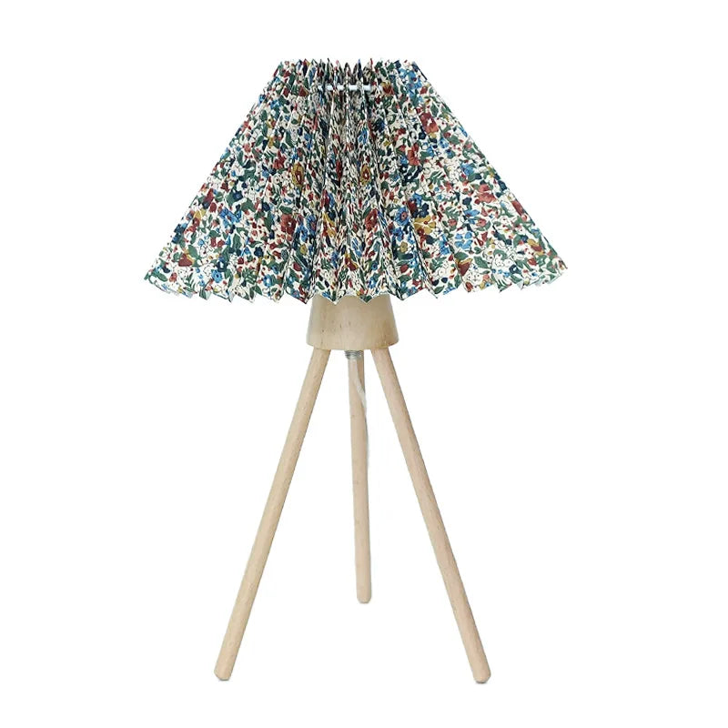 INS Table Lamp Pleated Wood Tripod Base Fabric Bedside Lamp Simple Nightstand Desk Light For Bedroom Living Room Study Reading