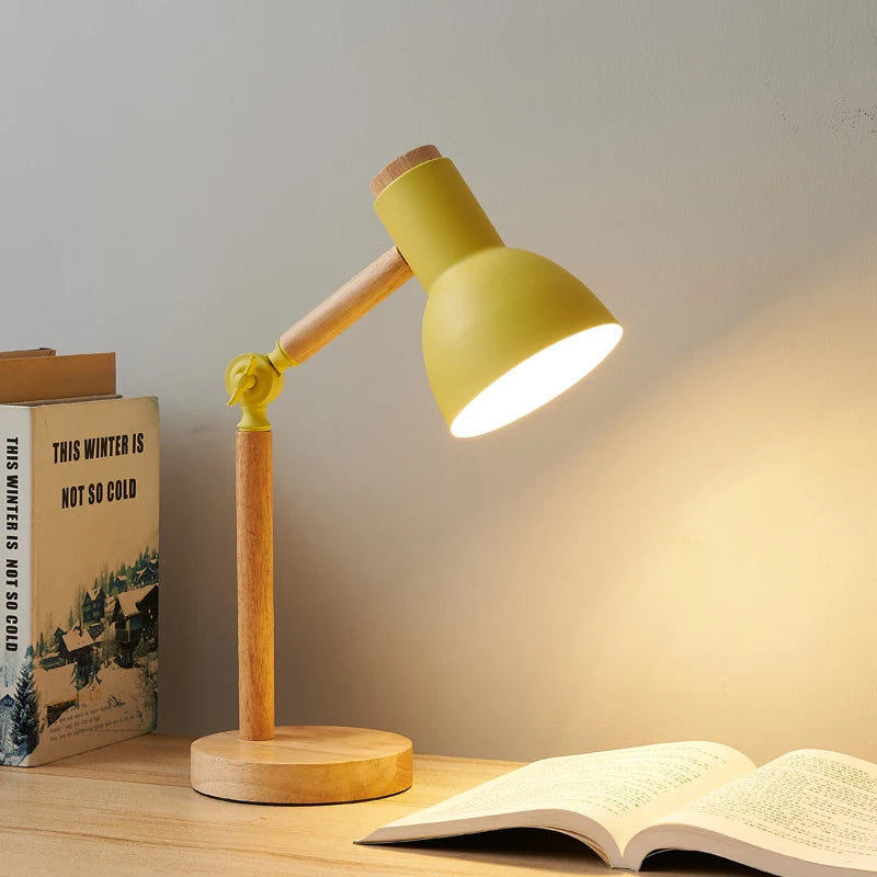Nordic Decorative Eye Protection Small Table Lamp Modern Simple Cute Exquisite Bedroom Desk Bedside Lamp Girl Macaron Wood Lamp