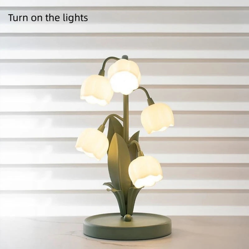 Vintage floral table lamp for the home, 5 lily nightstand lamp in 3 color patterns with G4 Led bulbs for bedrooms, living rooms